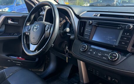 Toyota RAV4, 2016 год, 1 960 000 рублей, 7 фотография
