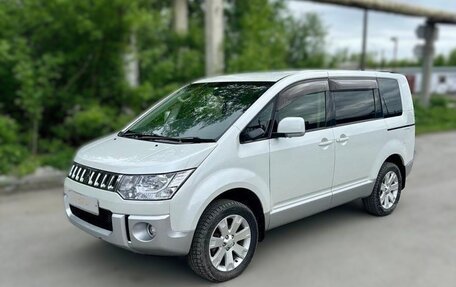 Mitsubishi Delica D:5 I, 2017 год, 2 450 000 рублей, 3 фотография