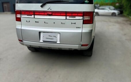 Mitsubishi Delica D:5 I, 2017 год, 2 450 000 рублей, 4 фотография