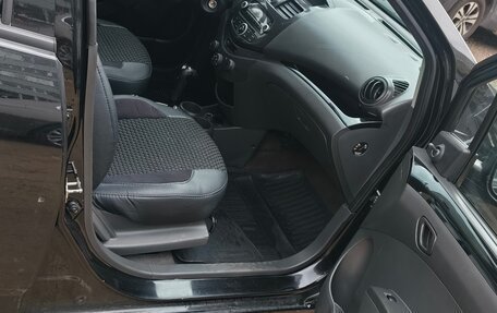 Chevrolet Spark IV, 2017 год, 585 000 рублей, 4 фотография