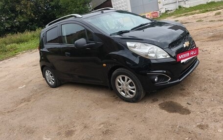Chevrolet Spark IV, 2017 год, 585 000 рублей, 2 фотография