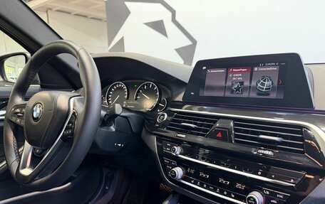 BMW 5 серия, 2020 год, 2 449 990 рублей, 7 фотография
