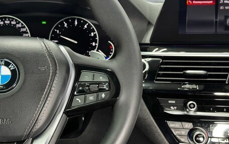 BMW 5 серия, 2020 год, 2 449 990 рублей, 12 фотография
