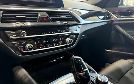 BMW 5 серия, 2020 год, 2 449 990 рублей, 16 фотография