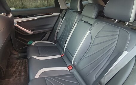 Geely Atlas, 2024 год, 3 230 000 рублей, 3 фотография