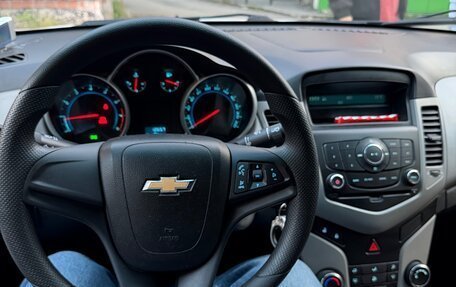 Chevrolet Cruze II, 2011 год, 650 000 рублей, 9 фотография