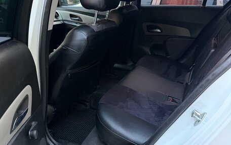 Chevrolet Cruze II, 2011 год, 650 000 рублей, 8 фотография
