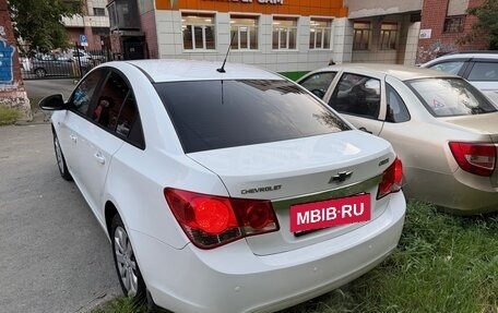 Chevrolet Cruze II, 2011 год, 650 000 рублей, 6 фотография