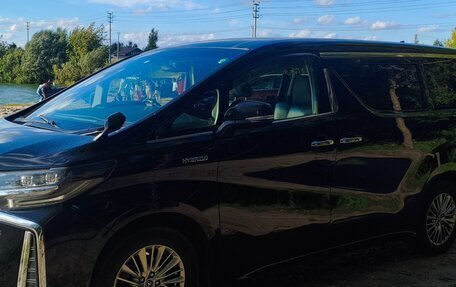 Toyota Alphard III, 2018 год, 4 550 000 рублей, 3 фотография