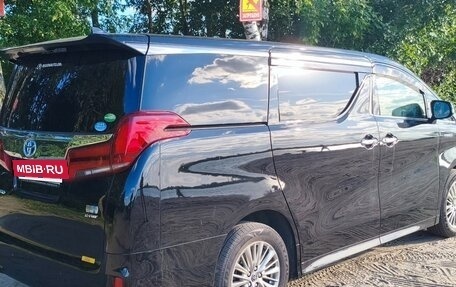 Toyota Alphard III, 2018 год, 4 550 000 рублей, 5 фотография