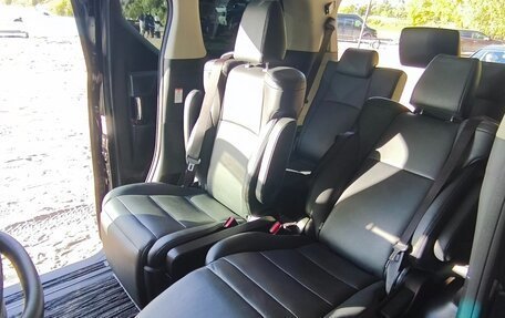 Toyota Alphard III, 2018 год, 4 550 000 рублей, 17 фотография