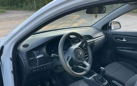 KIA Rio IV, 2020 год, 1 230 000 рублей, 4 фотография