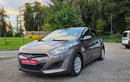 Hyundai i30 II рестайлинг, 2013 год, 1 000 000 рублей, 1 фотография