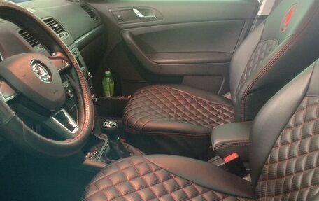 Skoda Yeti I рестайлинг, 2014 год, 1 600 000 рублей, 7 фотография