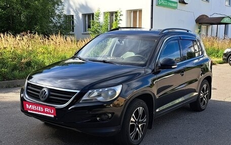 Volkswagen Tiguan I, 2008 год, 800 000 рублей, 2 фотография