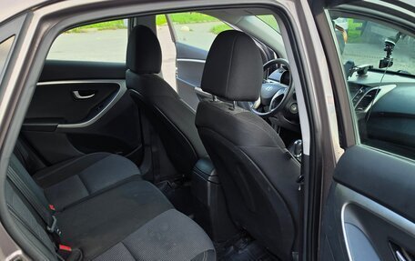 Hyundai i30 II рестайлинг, 2013 год, 1 000 000 рублей, 10 фотография