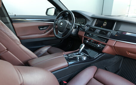 BMW 5 серия, 2016 год, 2 998 000 рублей, 10 фотография