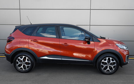 Renault Kaptur I рестайлинг, 2018 год, 1 398 000 рублей, 4 фотография