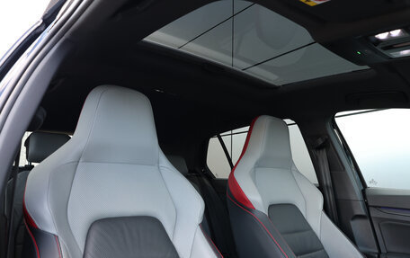 Volkswagen Golf GTI, 2022 год, 2 798 000 рублей, 10 фотография