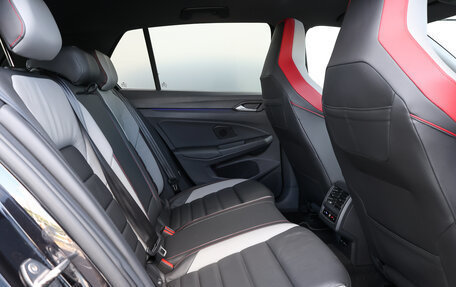 Volkswagen Golf GTI, 2022 год, 2 798 000 рублей, 11 фотография
