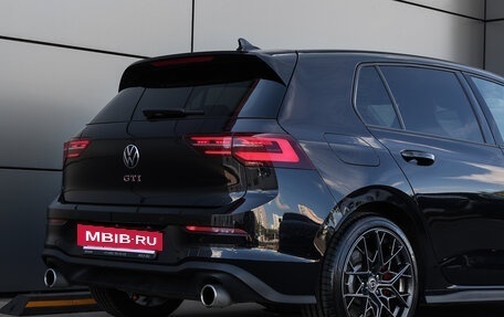 Volkswagen Golf GTI, 2022 год, 2 798 000 рублей, 28 фотография