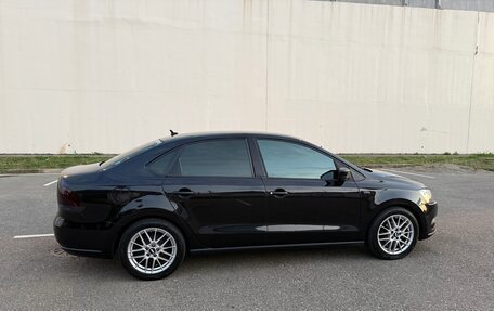 Volkswagen Polo VI (EU Market), 2012 год, 1 000 000 рублей, 2 фотография