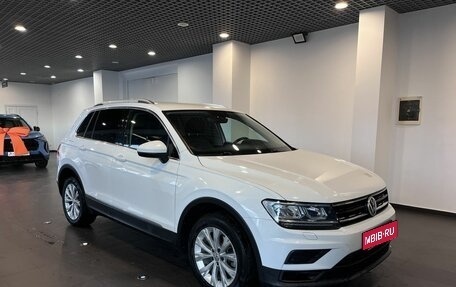 Volkswagen Tiguan II, 2017 год, 2 449 000 рублей, 1 фотография