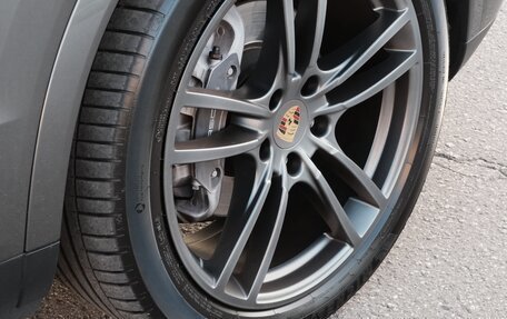 Porsche Cayenne III, 2019 год, 7 050 000 рублей, 10 фотография