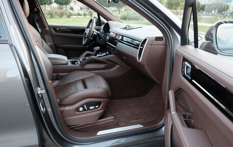Porsche Cayenne III, 2019 год, 7 050 000 рублей, 16 фотография