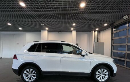Volkswagen Tiguan II, 2017 год, 2 449 000 рублей, 2 фотография