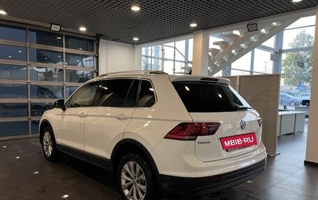 Volkswagen Tiguan II, 2017 год, 2 449 000 рублей, 5 фотография