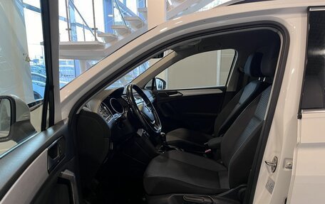 Volkswagen Tiguan II, 2017 год, 2 449 000 рублей, 16 фотография