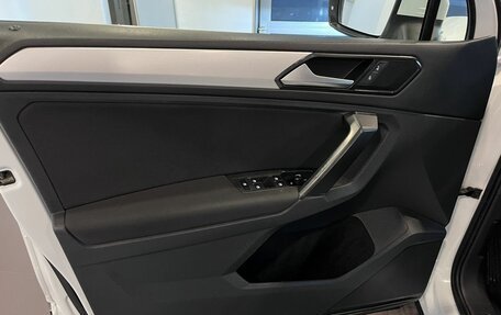 Volkswagen Tiguan II, 2017 год, 2 449 000 рублей, 22 фотография
