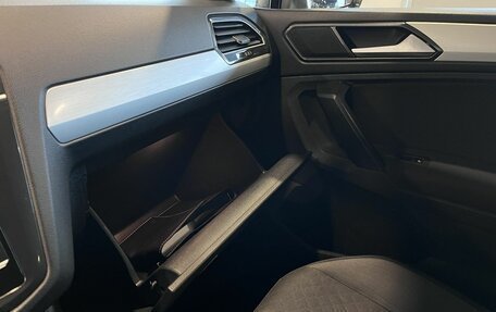 Volkswagen Tiguan II, 2017 год, 2 449 000 рублей, 30 фотография