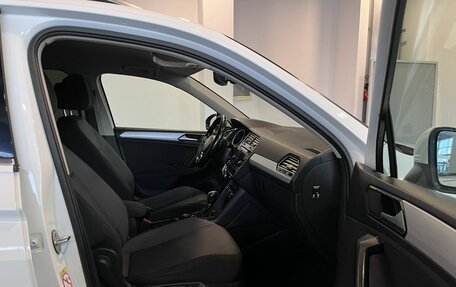 Volkswagen Tiguan II, 2017 год, 2 449 000 рублей, 29 фотография