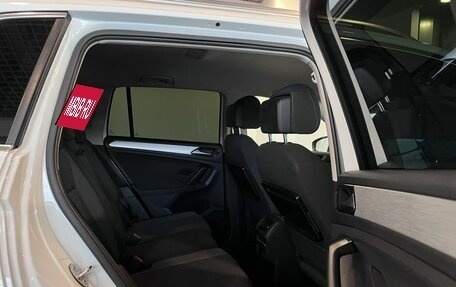 Volkswagen Tiguan II, 2017 год, 2 449 000 рублей, 26 фотография