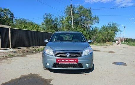 Renault Sandero I, 2012 год, 455 000 рублей, 2 фотография