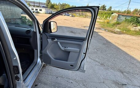 Volkswagen Caddy III рестайлинг, 2004 год, 280 000 рублей, 9 фотография