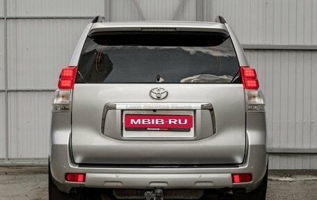 Toyota Land Cruiser Prado 150 рестайлинг 2, 2013 год, 2 600 000 рублей, 6 фотография