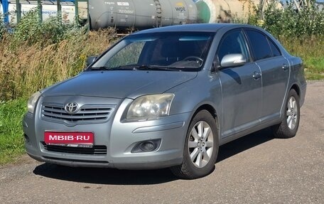 Toyota Avensis III рестайлинг, 2008 год, 700 000 рублей, 1 фотография