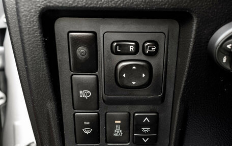 Toyota Land Cruiser Prado 150 рестайлинг 2, 2013 год, 2 600 000 рублей, 29 фотография