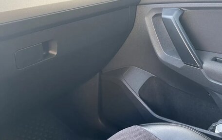 Volkswagen Tiguan II, 2019 год, 2 170 000 рублей, 11 фотография