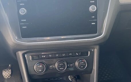 Volkswagen Tiguan II, 2019 год, 2 170 000 рублей, 8 фотография