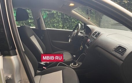 Volkswagen Polo VI (EU Market), 2012 год, 500 000 рублей, 10 фотография