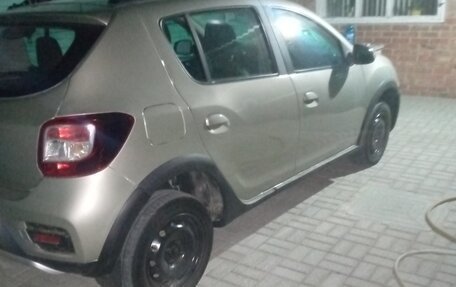 Renault Sandero II рестайлинг, 2016 год, 880 000 рублей, 10 фотография