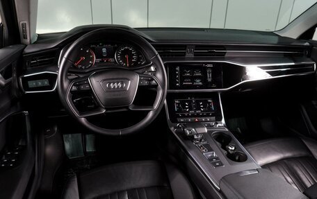 Audi A6, 2021 год, 2 999 000 рублей, 6 фотография