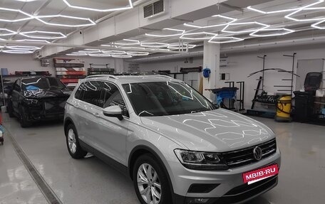 Volkswagen Tiguan II, 2020 год, 2 145 000 рублей, 14 фотография