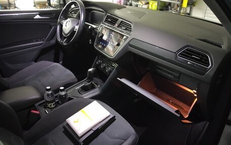 Volkswagen Tiguan II, 2020 год, 2 145 000 рублей, 24 фотография
