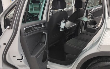 Volkswagen Tiguan II, 2020 год, 2 145 000 рублей, 30 фотография