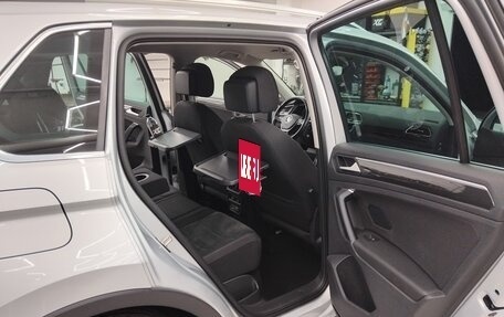 Volkswagen Tiguan II, 2020 год, 2 145 000 рублей, 33 фотография
